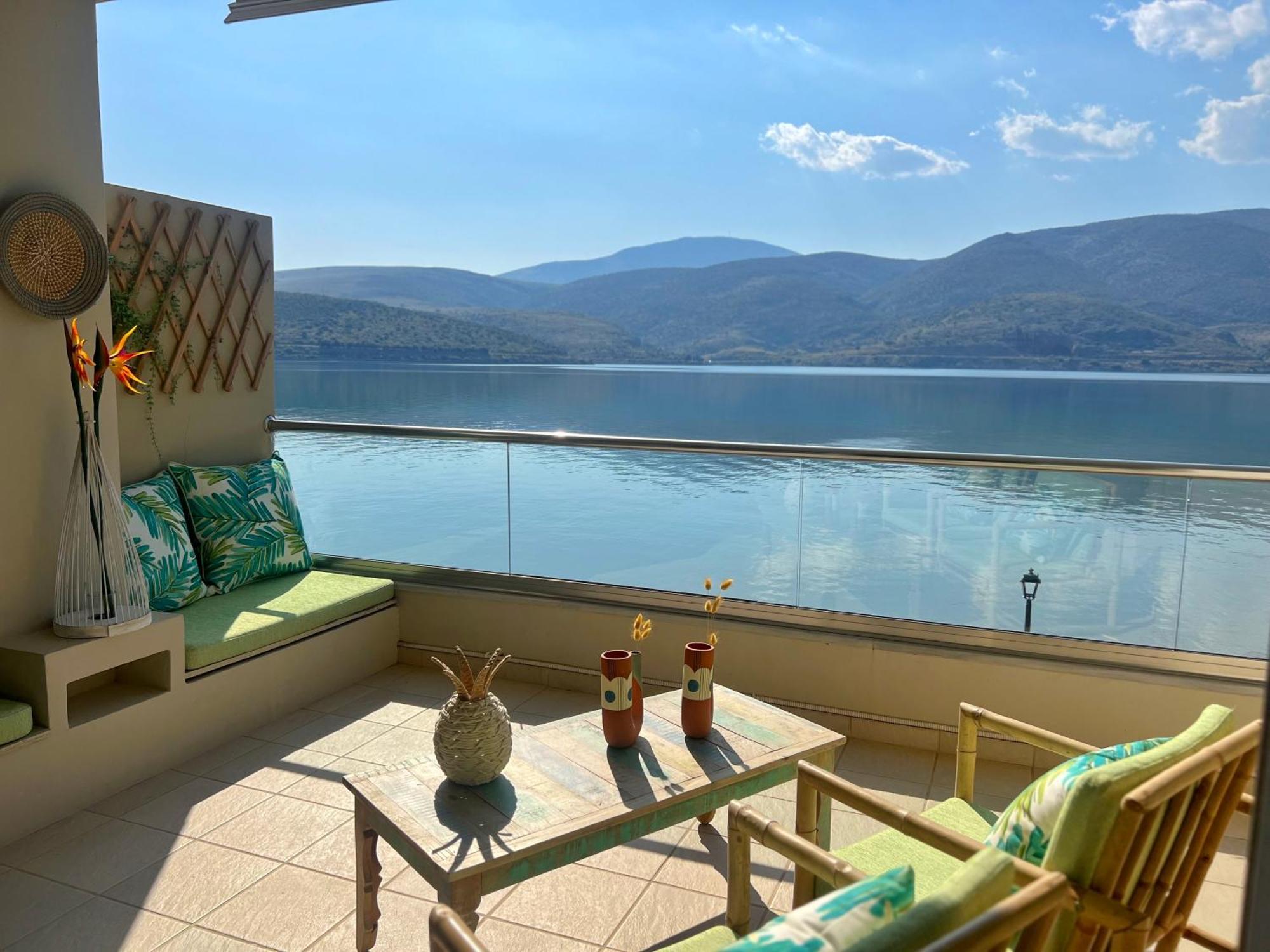 Beach House In Itea-Delphi Eksteriør bilde